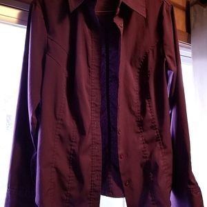 Bottom down top from Express - size 6 (medium) in the color Eggplant